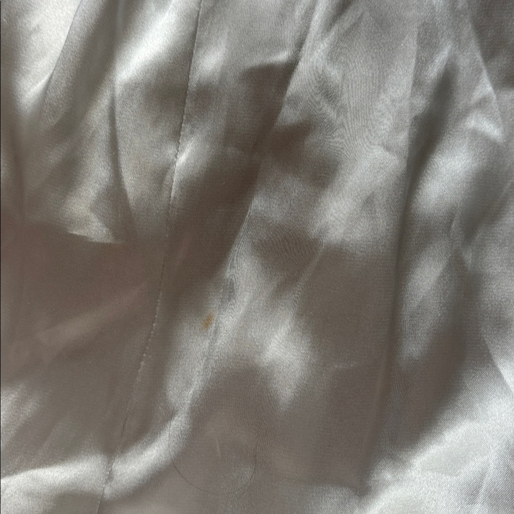 “The Bride” Wedding Robe - Picture 6 of 7